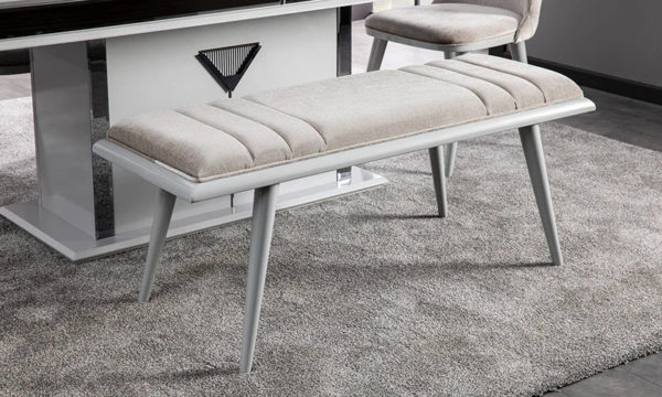 Henin Fonte Bench